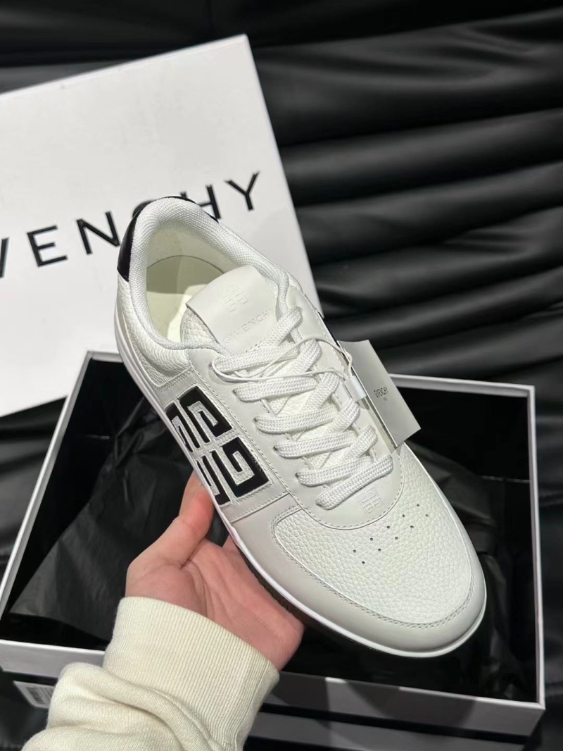 Givenchy Sneakers